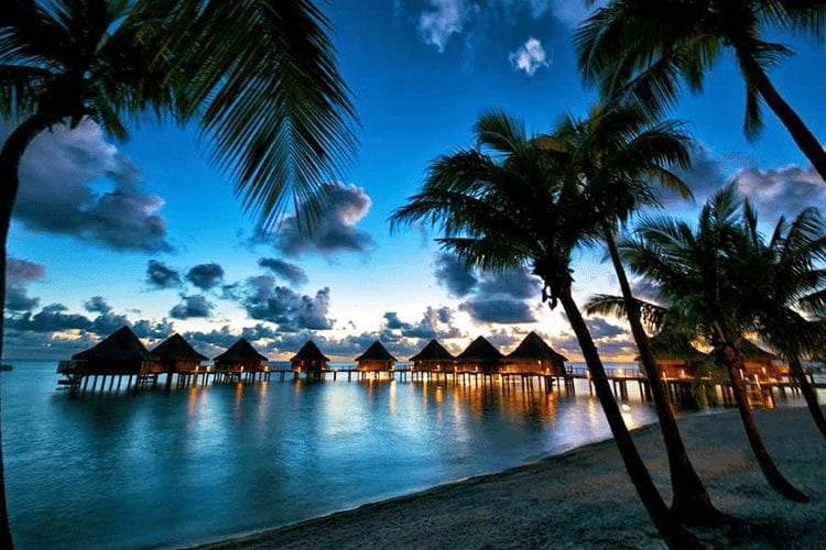 Honeymoon Getaway Guide: Tahiti & Bora Bora