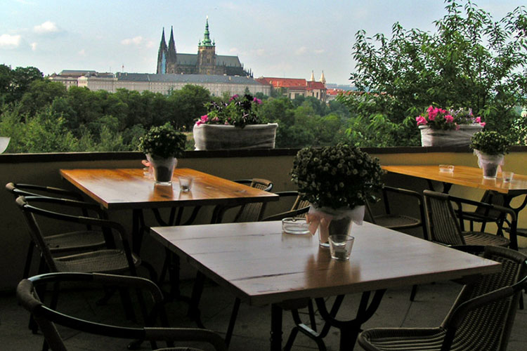 best time to visit prague for honeymoon
