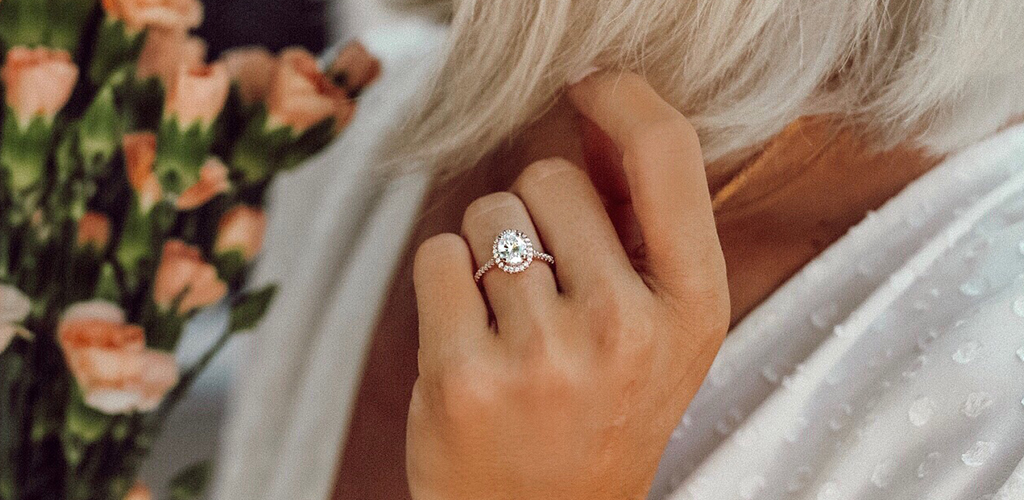 https://theplunge.com/wp-content/uploads/2021/03/rose-gold-oval-cut-diamond-engagement-ring-blog-cover.jpg